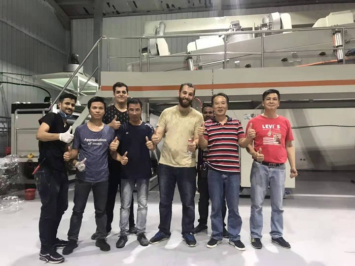 國(guó)外客戶(hù)與公司負(fù)責(zé)人合作留影 國(guó)外客戶(hù)與公司負(fù)責(zé)人合作留影